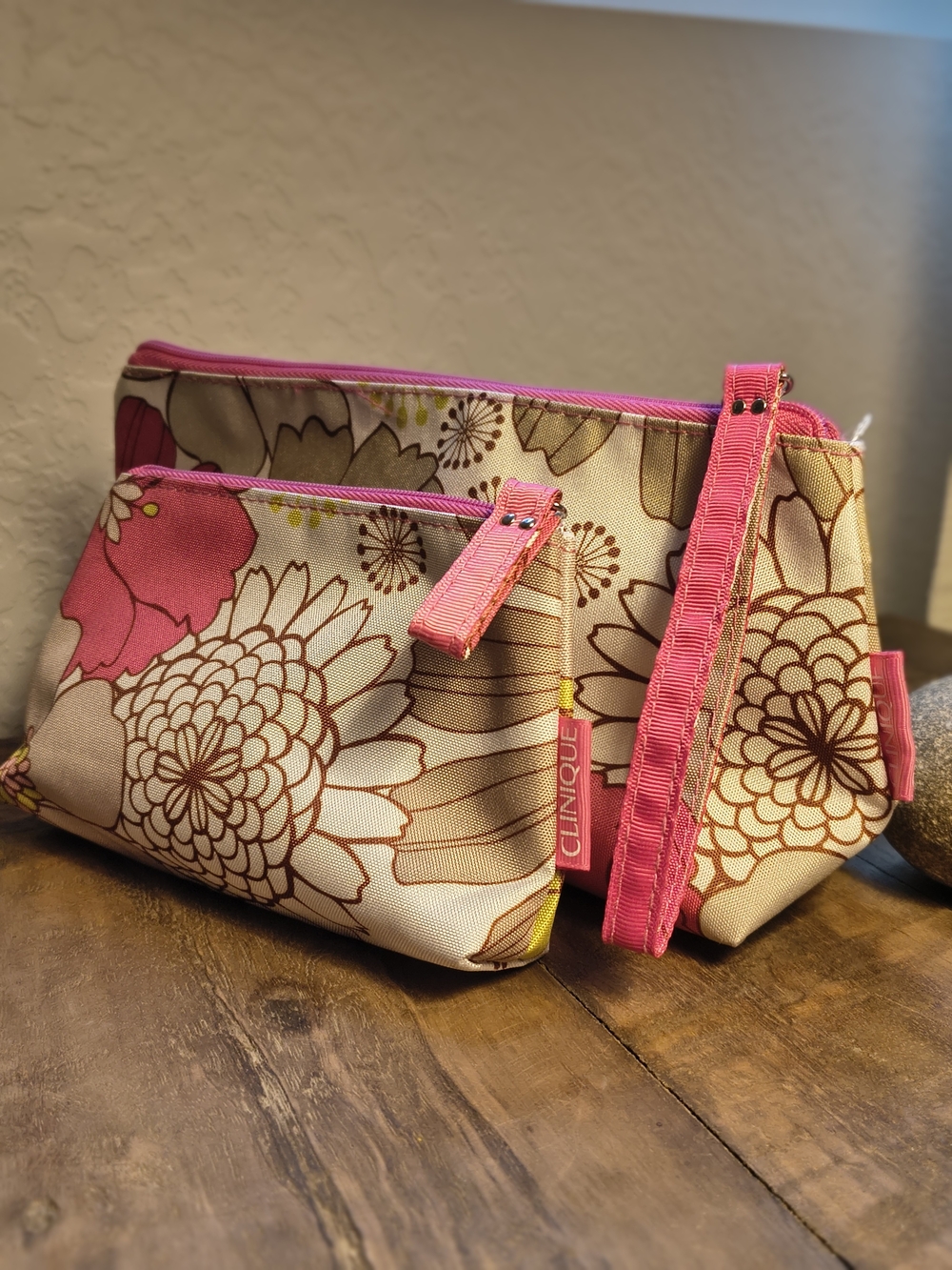 Clinique Floral Pink Canvas Cosmetic Pouch Set